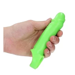 RealRock Smooth Stretchy Penis Sleeve Glow In The Dark Neon Green 7 RealRock Smooth Stretchy Penis Sleeve Glow In The Dark Neon Green -Aanbiedingen Masturbators Winkel realrock smooth stretchy penis sleeve glow in the dark neon green 2